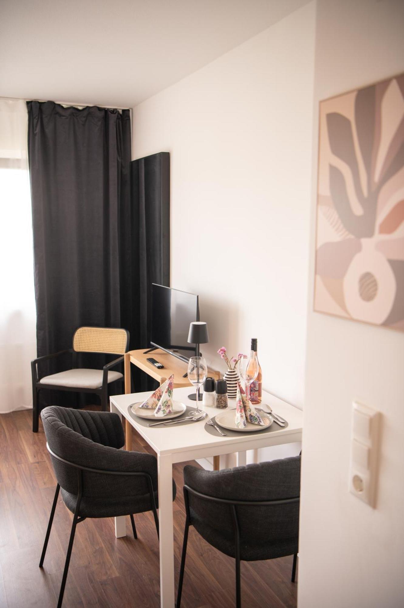 Apartments Strauss Near Bs-Hauptbahnhof ブラウンシュバイク エクステリア 写真
